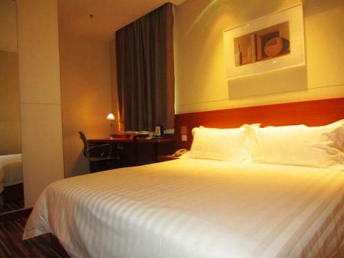 Hotel Goldmet Inn Changzhi Bayi Square
