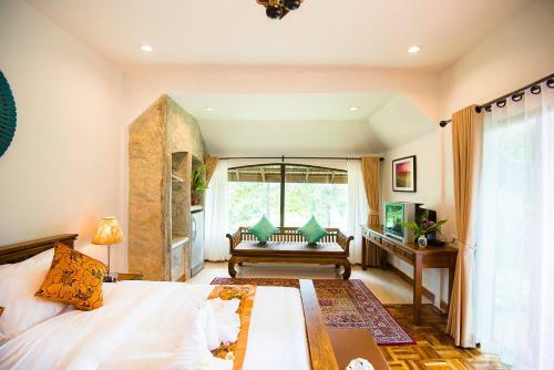 Hotel E-outfitting Pai Resort