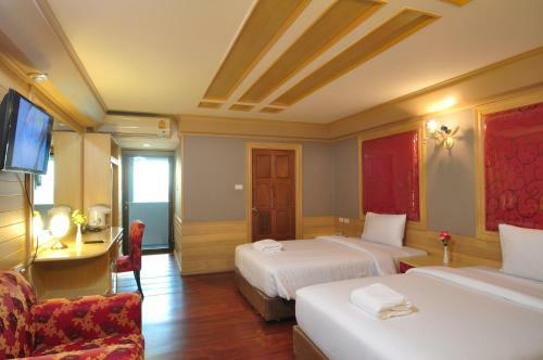 Pearl Resort & Hotel
