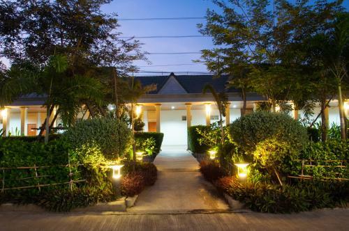 Pearl Resort & Hotel