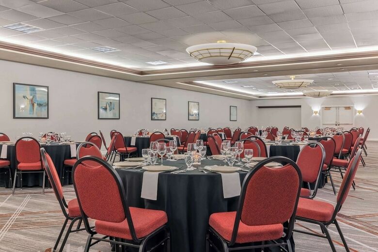Hotel Embassy Suites Convention Center Las Vegas