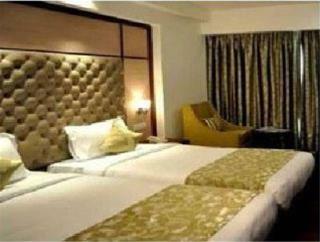 Hotel Oodles Residency