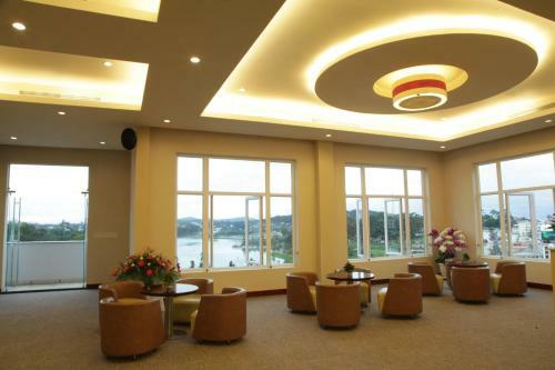 Ttc Hotel Premium Ngoc Lan