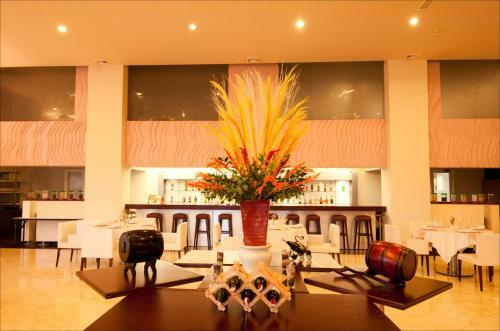 Ttc Hotel Premium Ngoc Lan