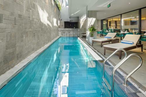 Cherie Hotel