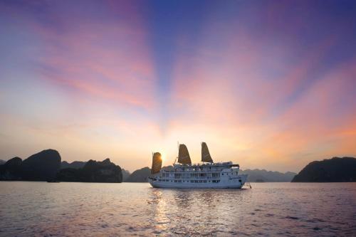 Aphrodite Cruise