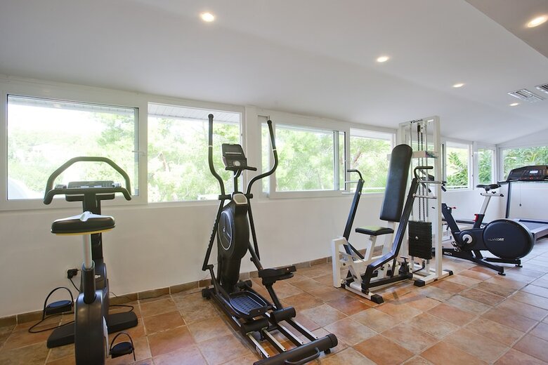 Hotel Cala Sant Vicen�