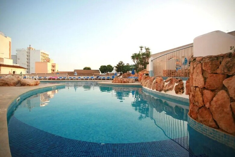 Hotel Kilimanjaro