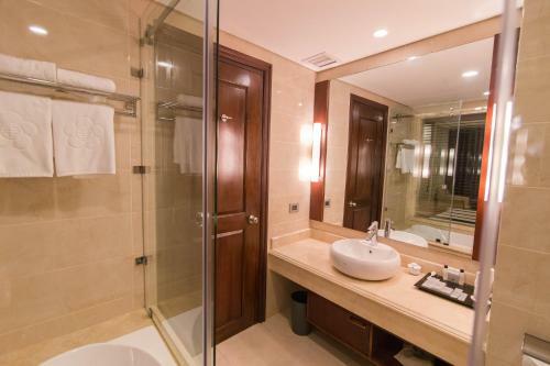 Sai Gon Ha Long Hotel