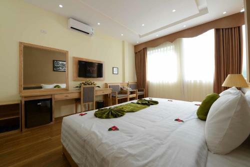 Blue Hanoi Inn Hotel