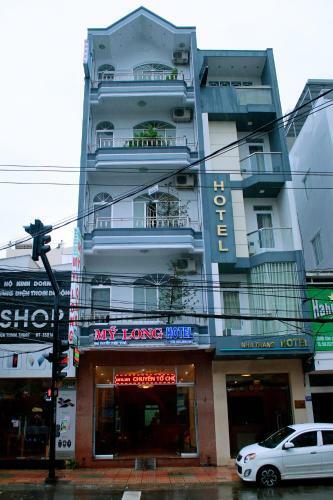 My Long Hotel