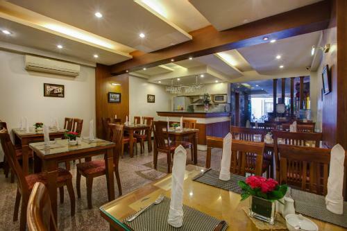Hanoi Elegance Ruby Hotel