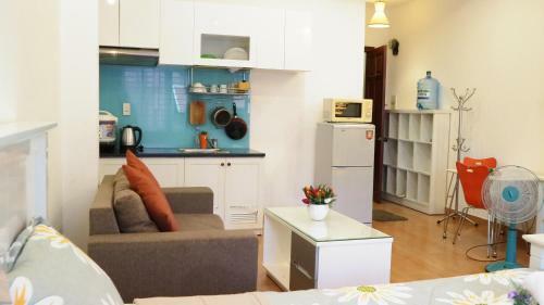 Smiley Apartment 3