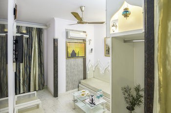 Hostal Treebo Natraj Yes Please