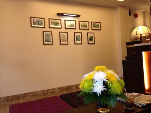 May Flower Saigon Hotel 2