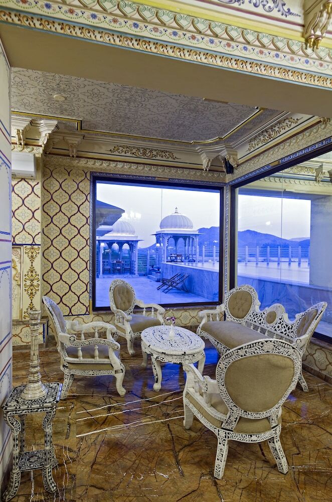 Hotel Chunda Palace