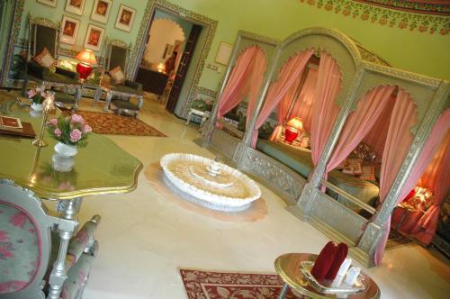 Hotel Shiv Niwas Palace - Grand Heritage