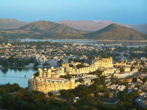 Hotel Shiv Niwas Palace - Grand Heritage