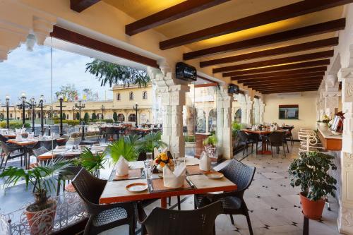 Hotel Shiv Niwas Palace - Grand Heritage