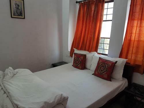 Hostal Devi Vilas Guest House