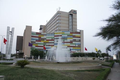 Hotel Country Inn & Suites By Radisson, Bathinda