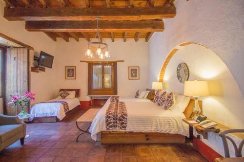 Hotel Mes�n De Leyendas Downtown & Garden