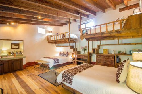 Hotel Mes�n De Leyendas Downtown & Garden