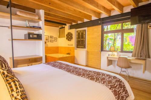 Hotel Mes�n De Leyendas Downtown & Garden