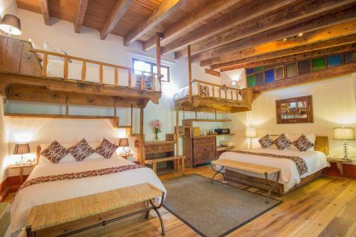 Hotel Mes�n De Leyendas Downtown & Garden