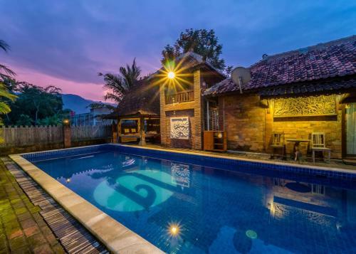 Hostal The Amrta Borobudur