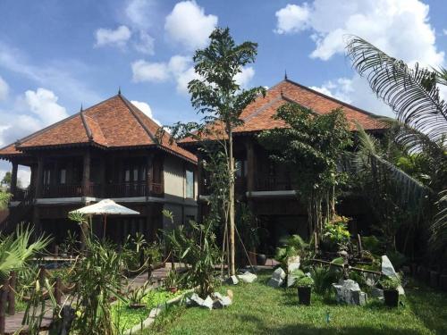 Java Wooden Villa