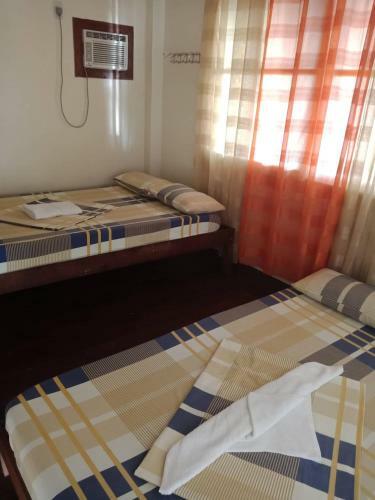 Hostal Victoria Beach House
