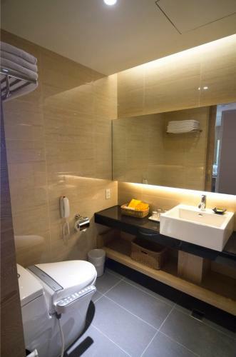 Naruwan Galaxy Hotel