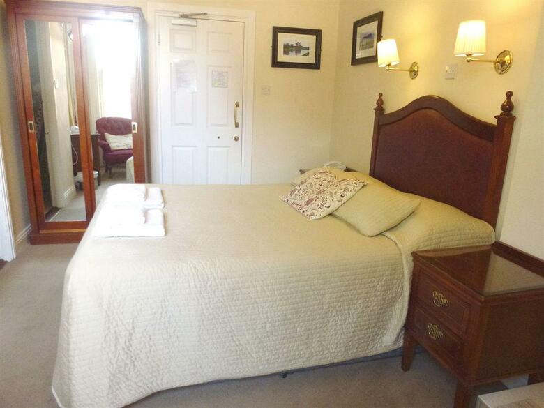Hotel Egans House