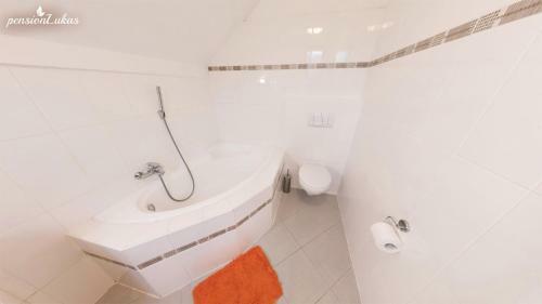 Hotel Pension Lukas