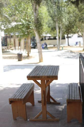 Centro De Ocio Al�a Bungalows Camping Rafting Benamej�