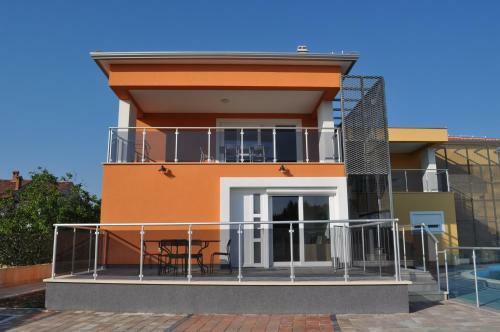 Apartment In Funtana With Two-bedrooms 1