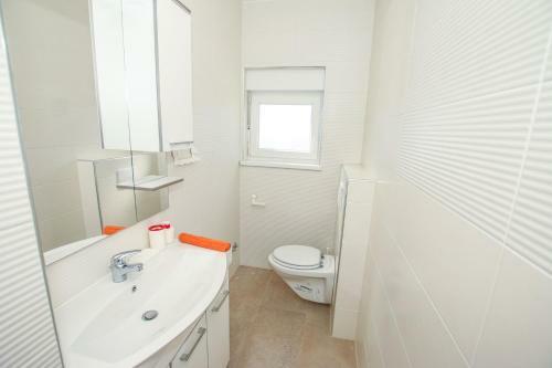 Apartment In Funtana With Three-bedrooms 1