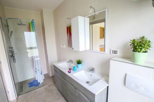 Apartment In Funtana With Three-bedrooms 1