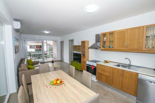 Apartment In Funtana With Three-bedrooms 1