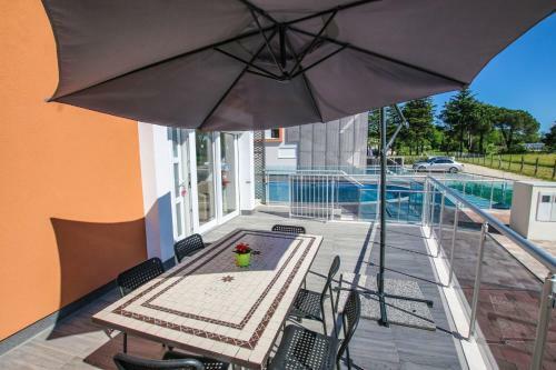 Apartment In Funtana With Three-bedrooms 1
