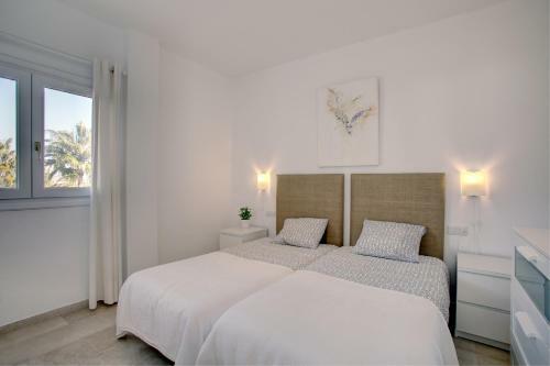 Sunny Golf Apartment