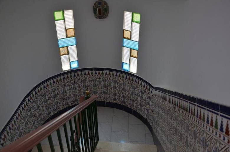 Hostal Torre De La Victoria Guest House