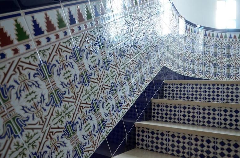 Hostal Torre De La Victoria Guest House