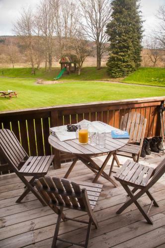 River Edge Lodges