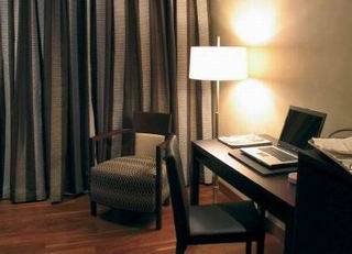 Hotel NH Poznan