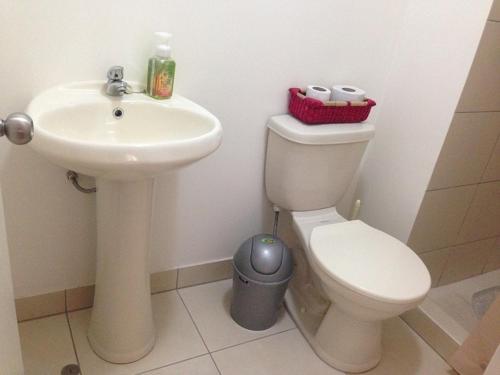Hostal Habitaci�n En Departamento Nu�ez