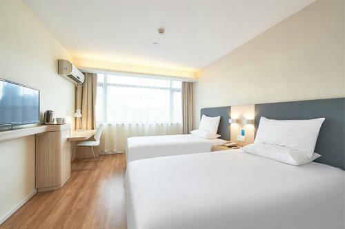 Hotel Hanting Express Changchun Yiqi West Station
