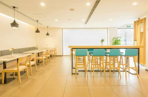 Hotel Hanting Express Chifeng Bus Station