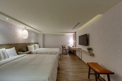 Lan Kwai Fong Garden Hotel